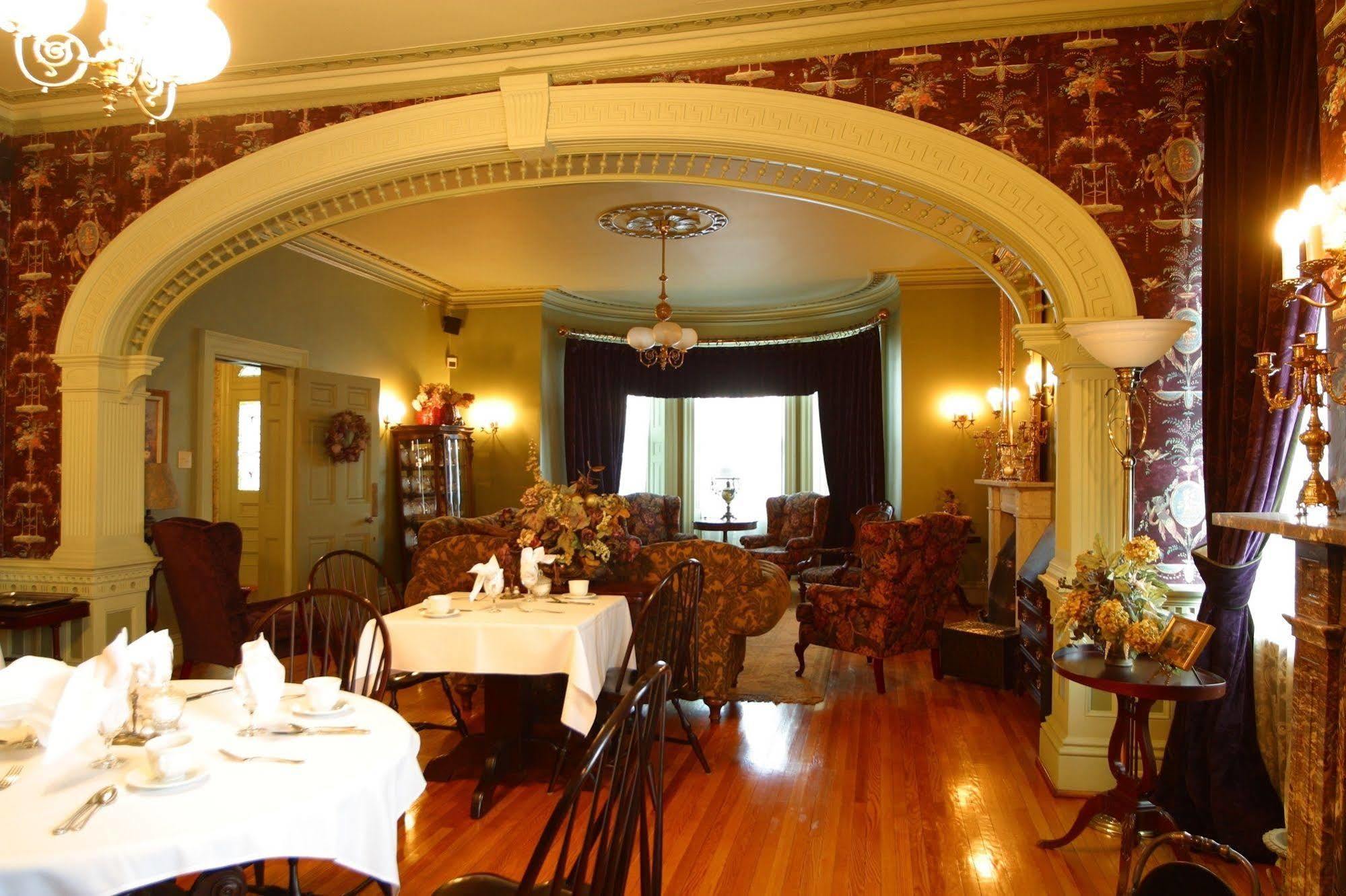 Fairholm Boutique Inns Charlottetown Exterior foto